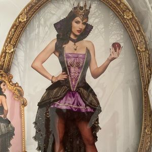 Evil Queen Halloween costume